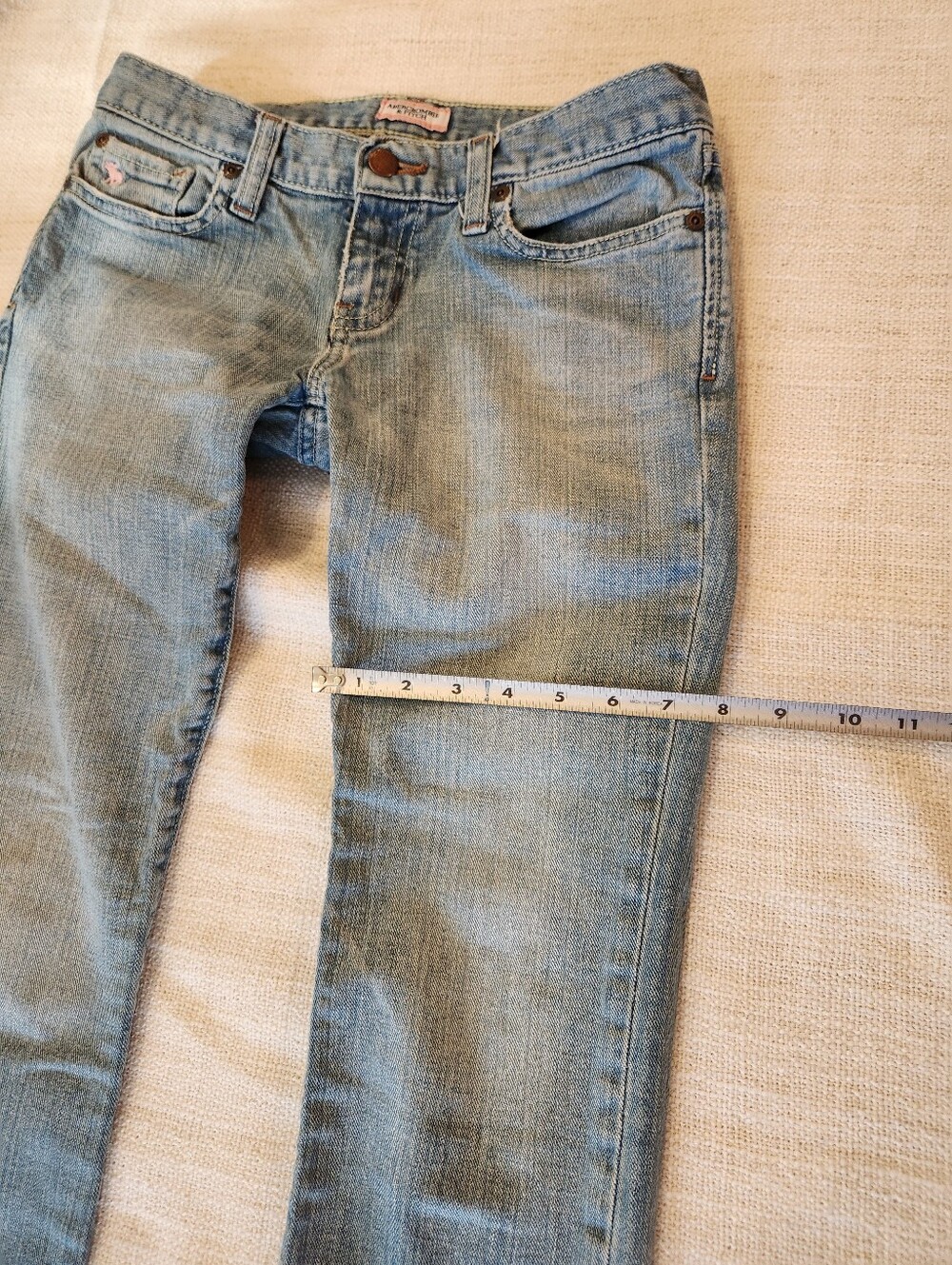 Abercrombie & Fitch Denim Ankle Cropped Style Jeans with Pink Label - Picture 6 of 7
